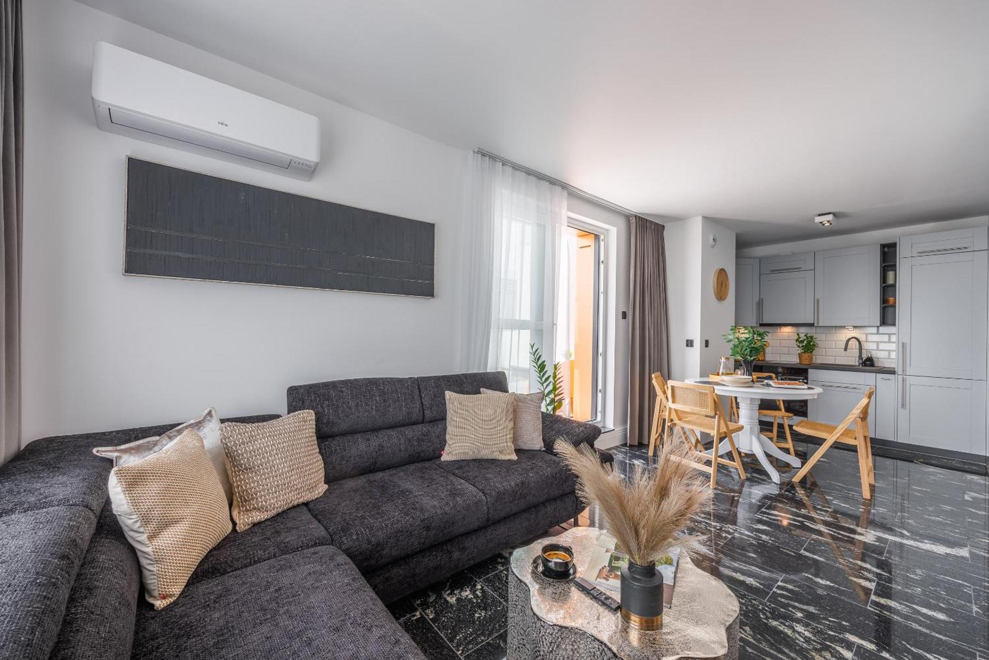 Emihouse Riverside Premium Apartments & Free Parking Ряшів Екстер'єр фото